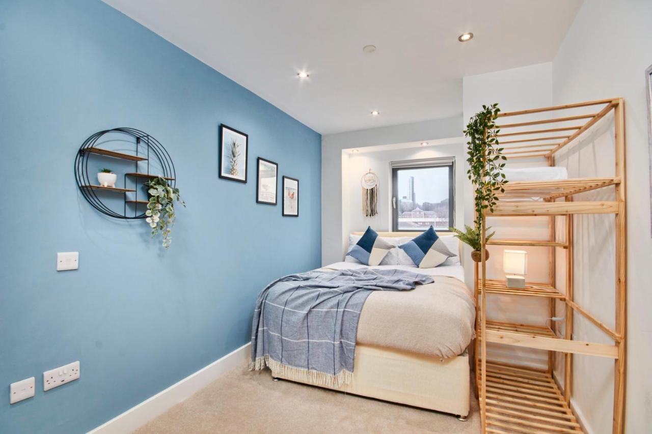 Large Duplex Penthouse - Parking Διαμέρισμα Λιντς Εξωτερικό φωτογραφία