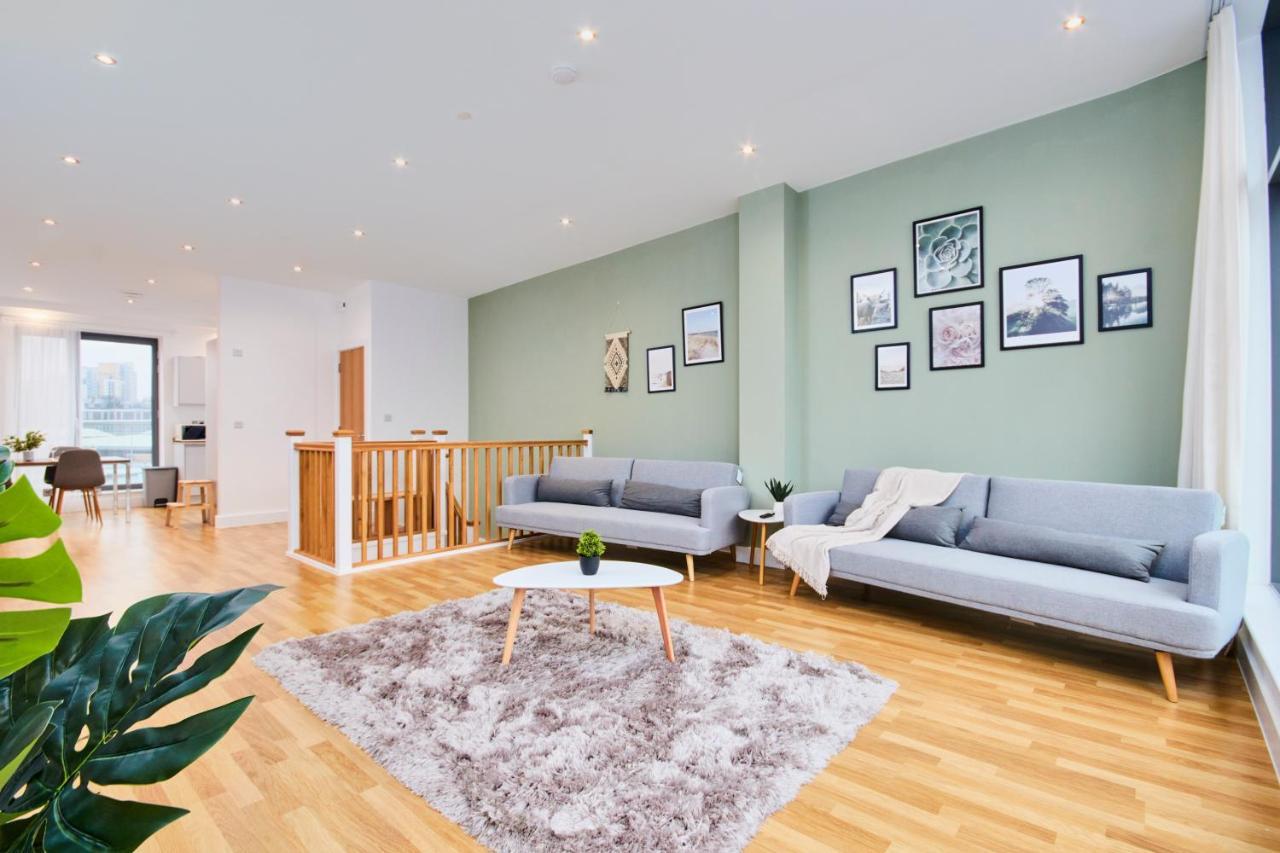 Large Duplex Penthouse - Parking Διαμέρισμα Λιντς Εξωτερικό φωτογραφία