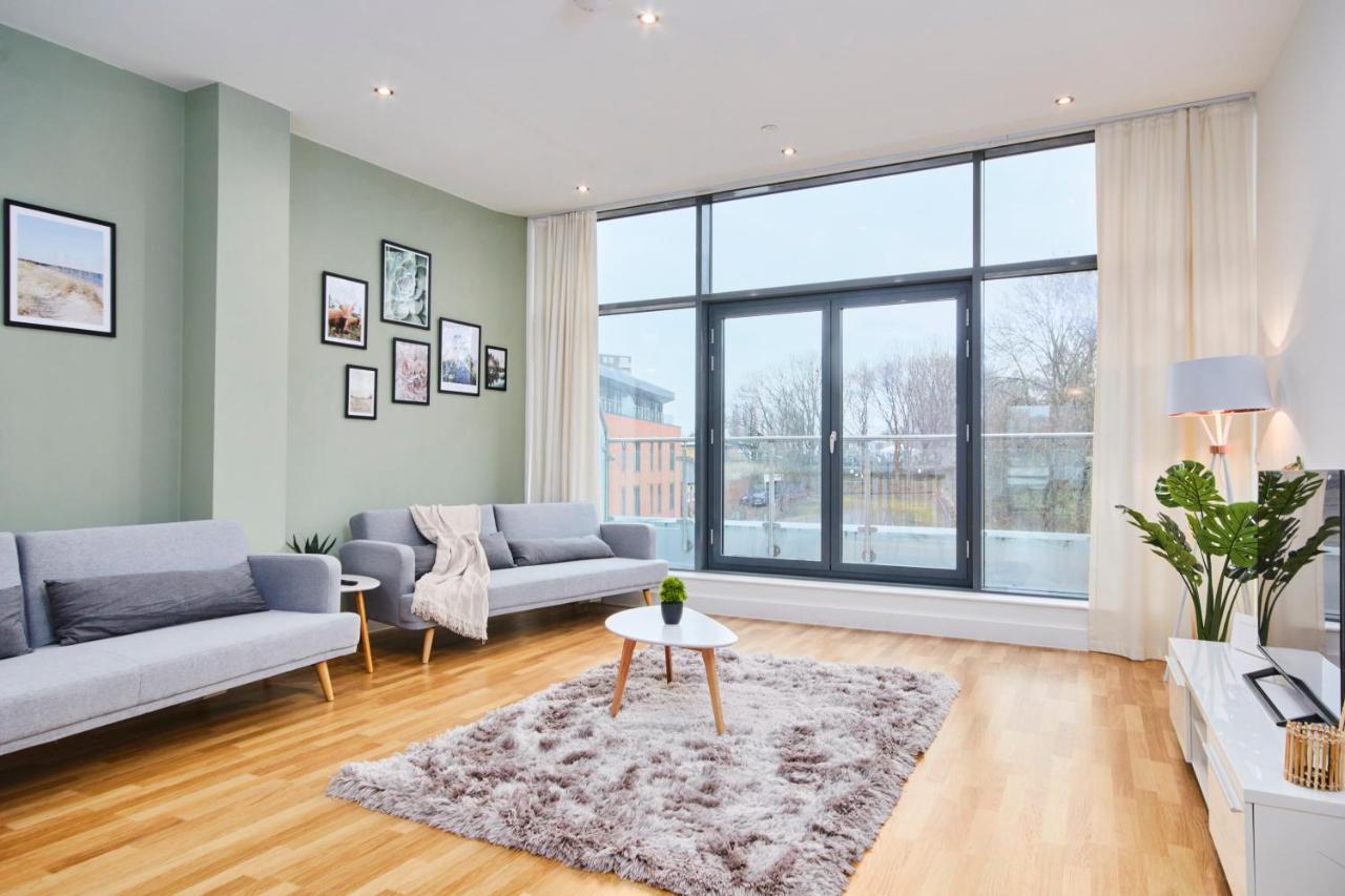 Large Duplex Penthouse - Parking Διαμέρισμα Λιντς Εξωτερικό φωτογραφία