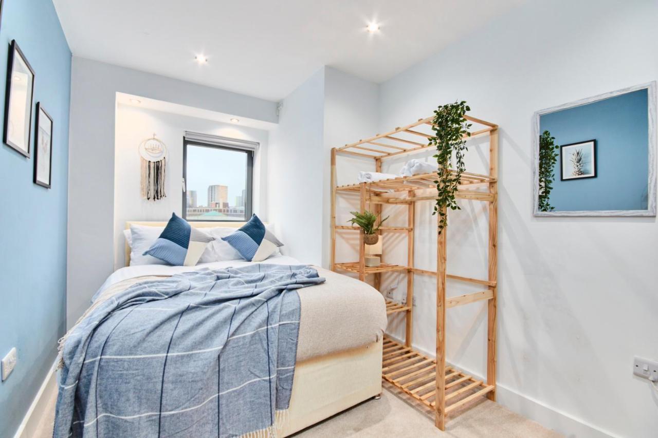 Large Duplex Penthouse - Parking Διαμέρισμα Λιντς Εξωτερικό φωτογραφία