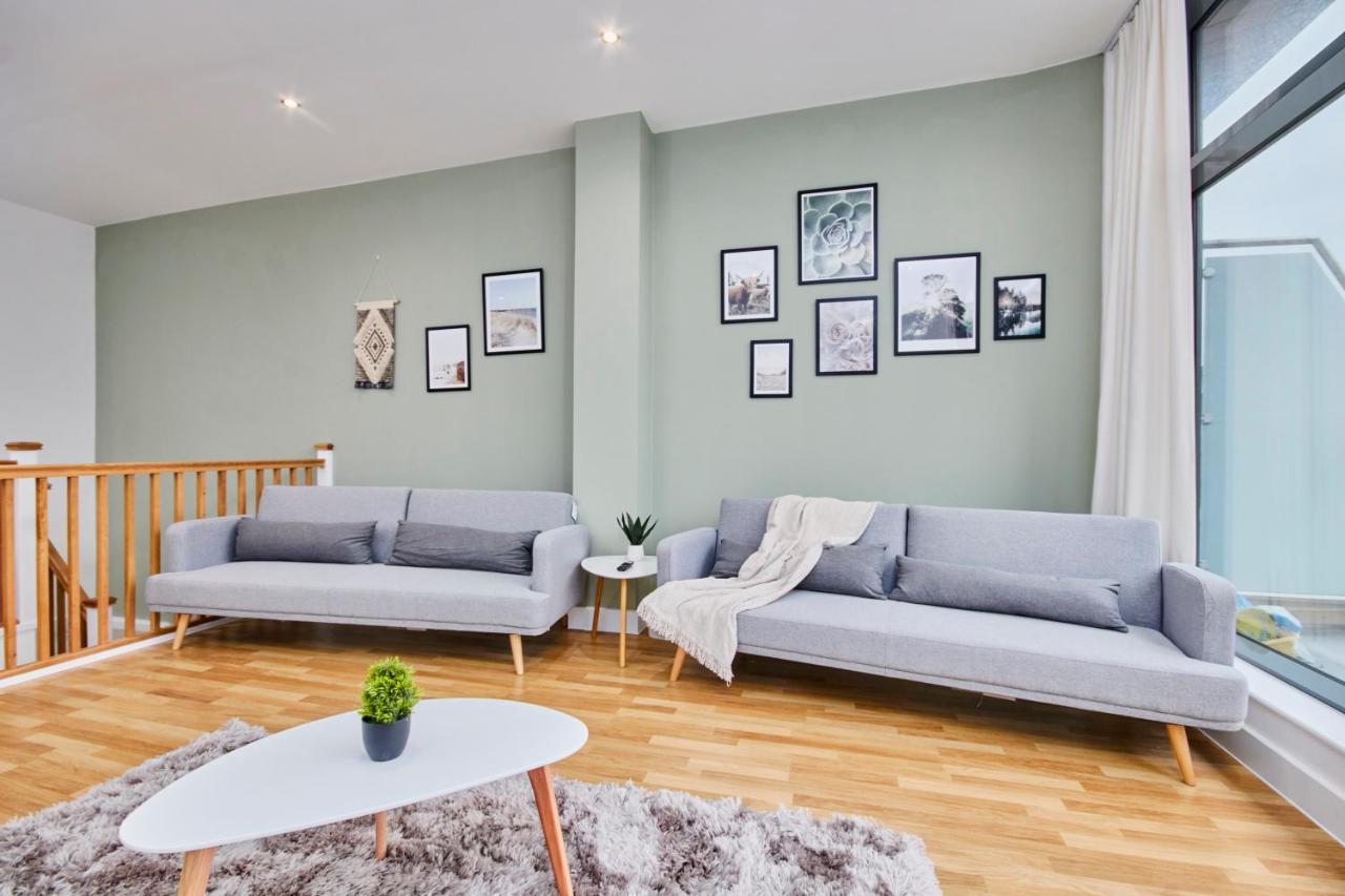 Large Duplex Penthouse - Parking Διαμέρισμα Λιντς Εξωτερικό φωτογραφία