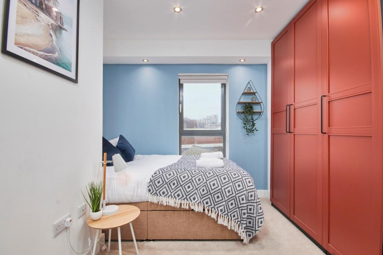 Large Duplex Penthouse - Parking Διαμέρισμα Λιντς Εξωτερικό φωτογραφία